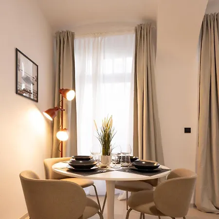 Napoleon Apartman *